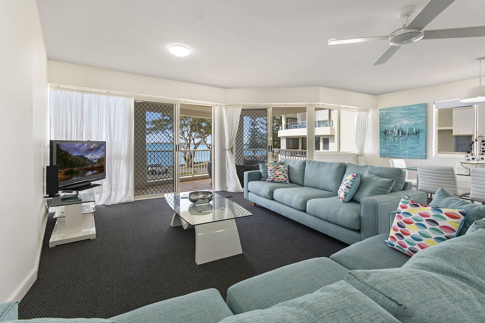 Riviere On Golden Beach Aparthotel Caloundra Exterior photo