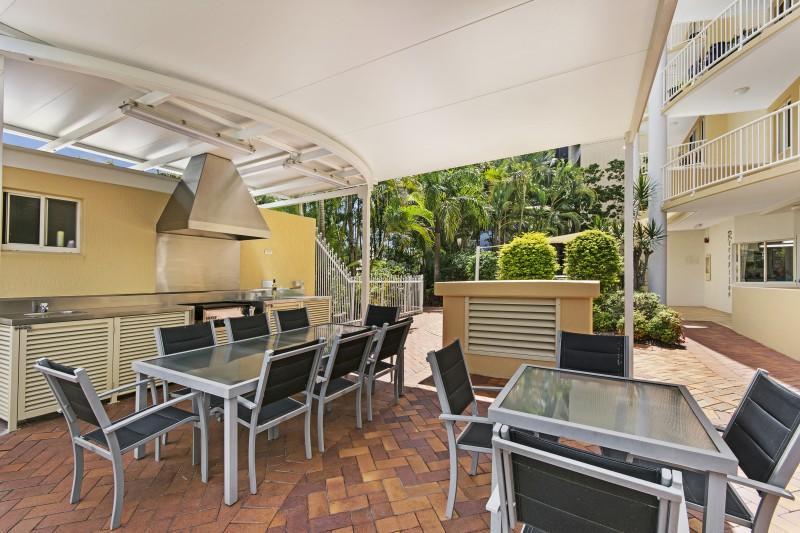 Riviere On Golden Beach Aparthotel Caloundra Exterior photo