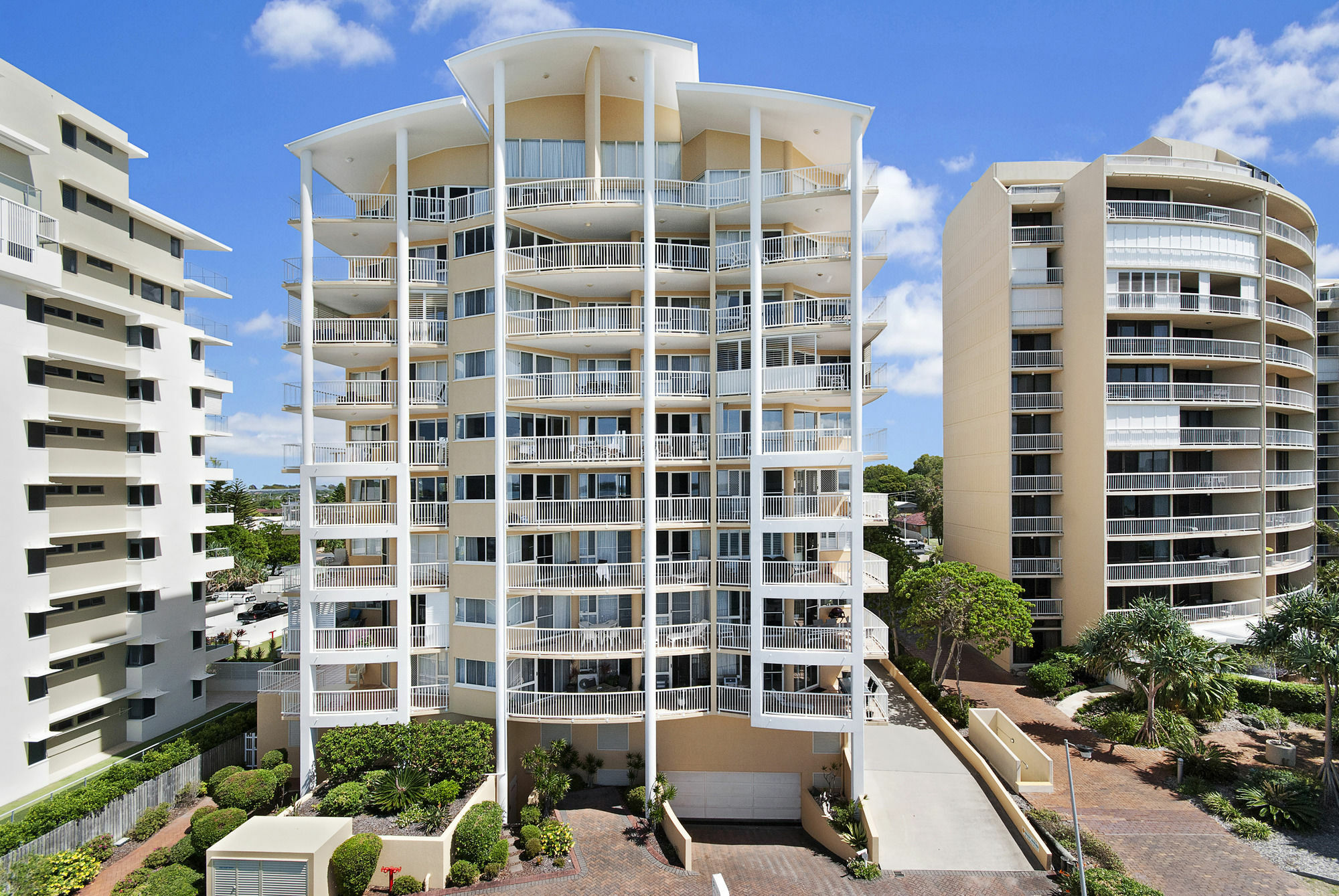 Riviere On Golden Beach Aparthotel Caloundra Exterior photo